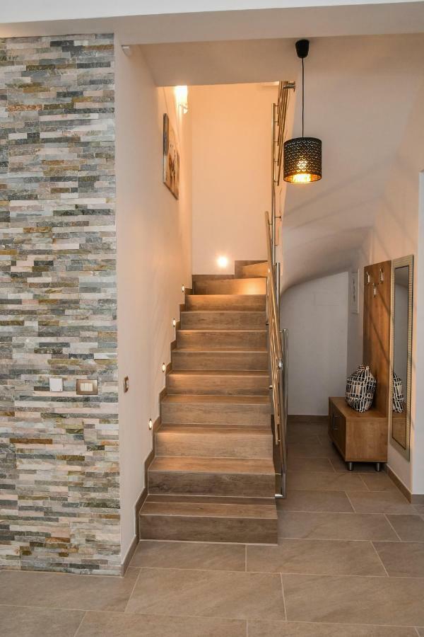 Villa Paula Opatija Bagian luar foto