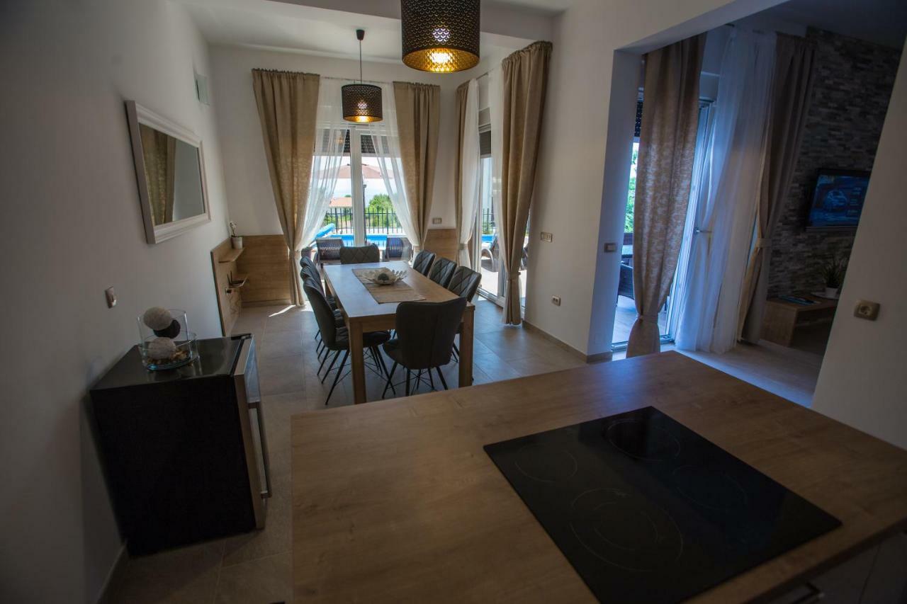 Villa Paula Opatija Bagian luar foto